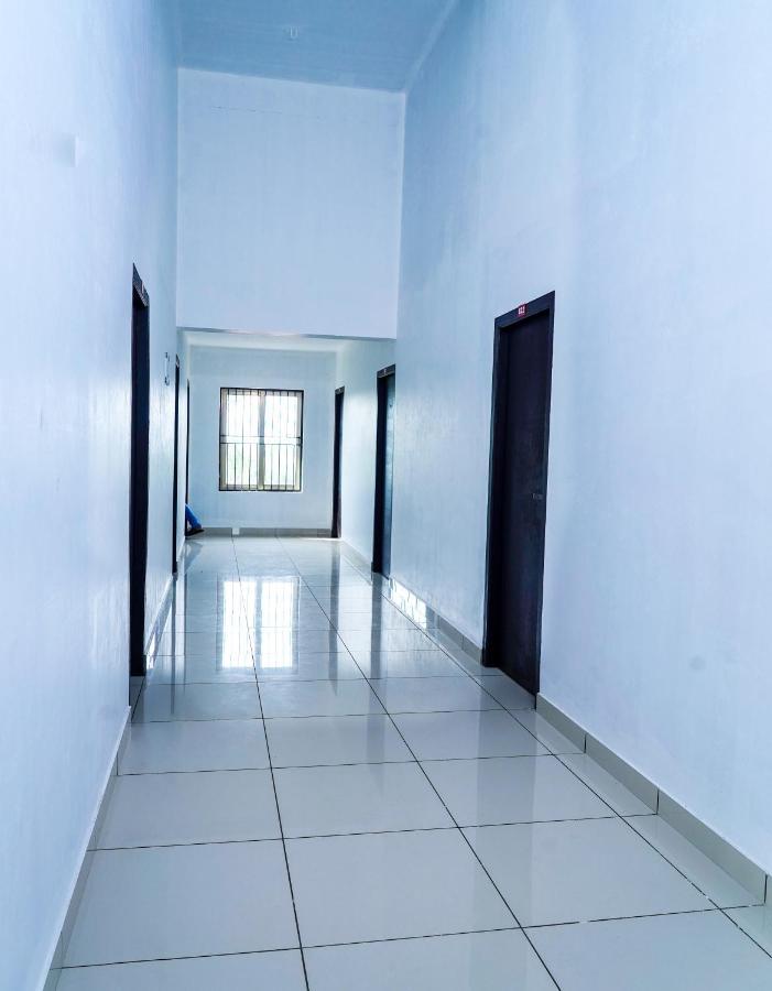 Отель Thekkumpuram Residency Kondotty Экстерьер фото