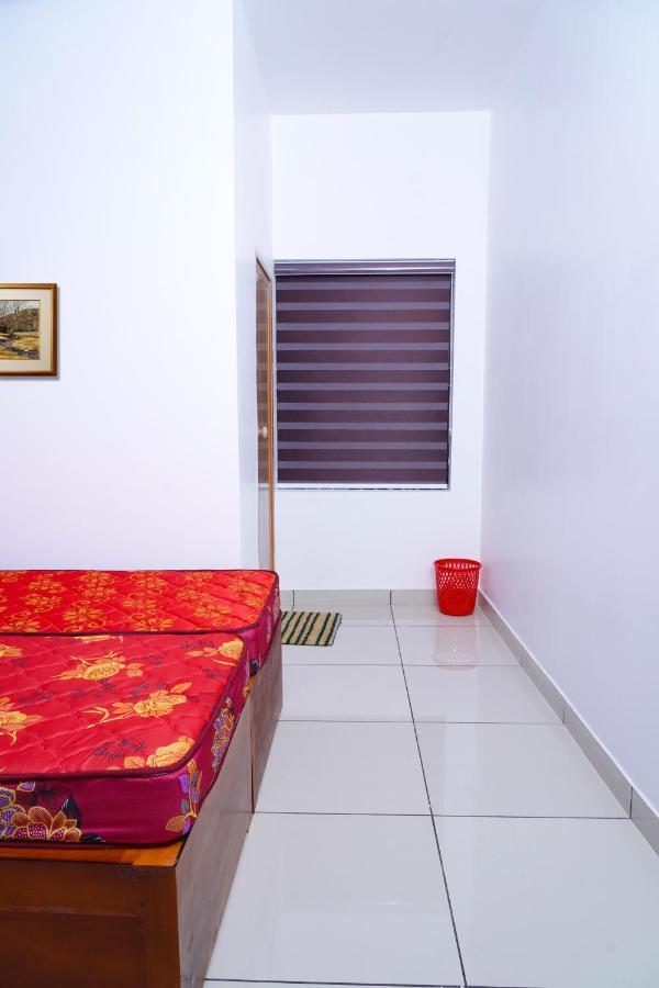 Отель Thekkumpuram Residency Kondotty Экстерьер фото
