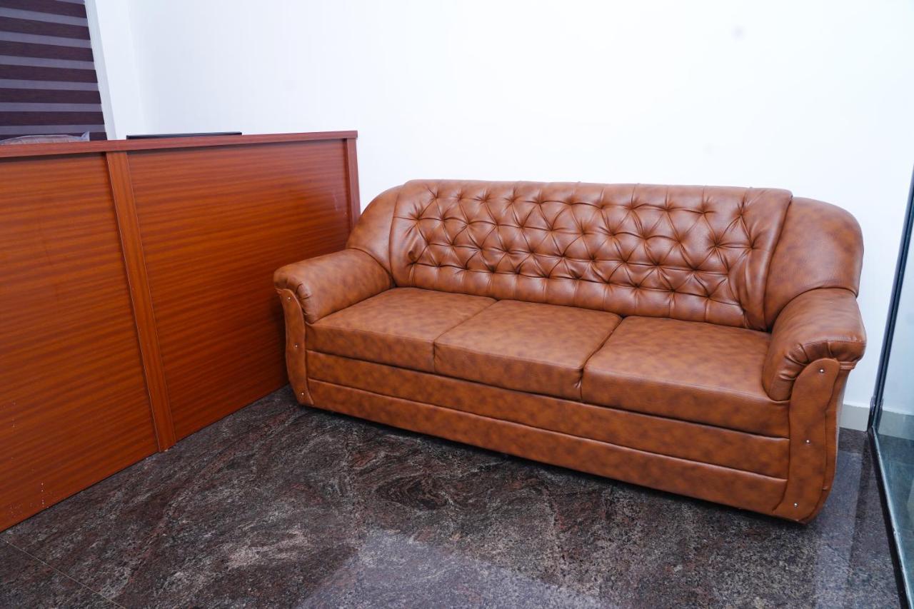 Отель Thekkumpuram Residency Kondotty Экстерьер фото