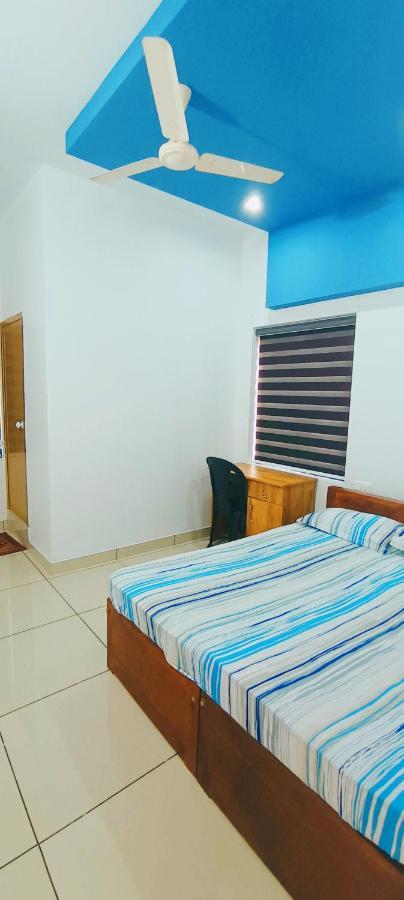 Отель Thekkumpuram Residency Kondotty Экстерьер фото