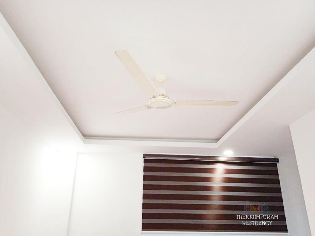 Отель Thekkumpuram Residency Kondotty Экстерьер фото