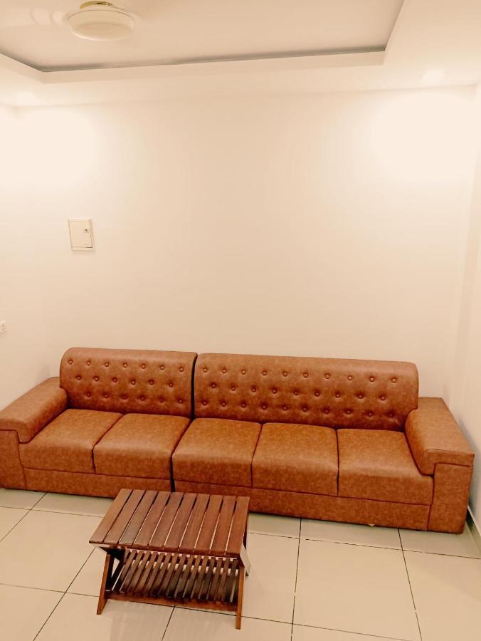 Отель Thekkumpuram Residency Kondotty Экстерьер фото